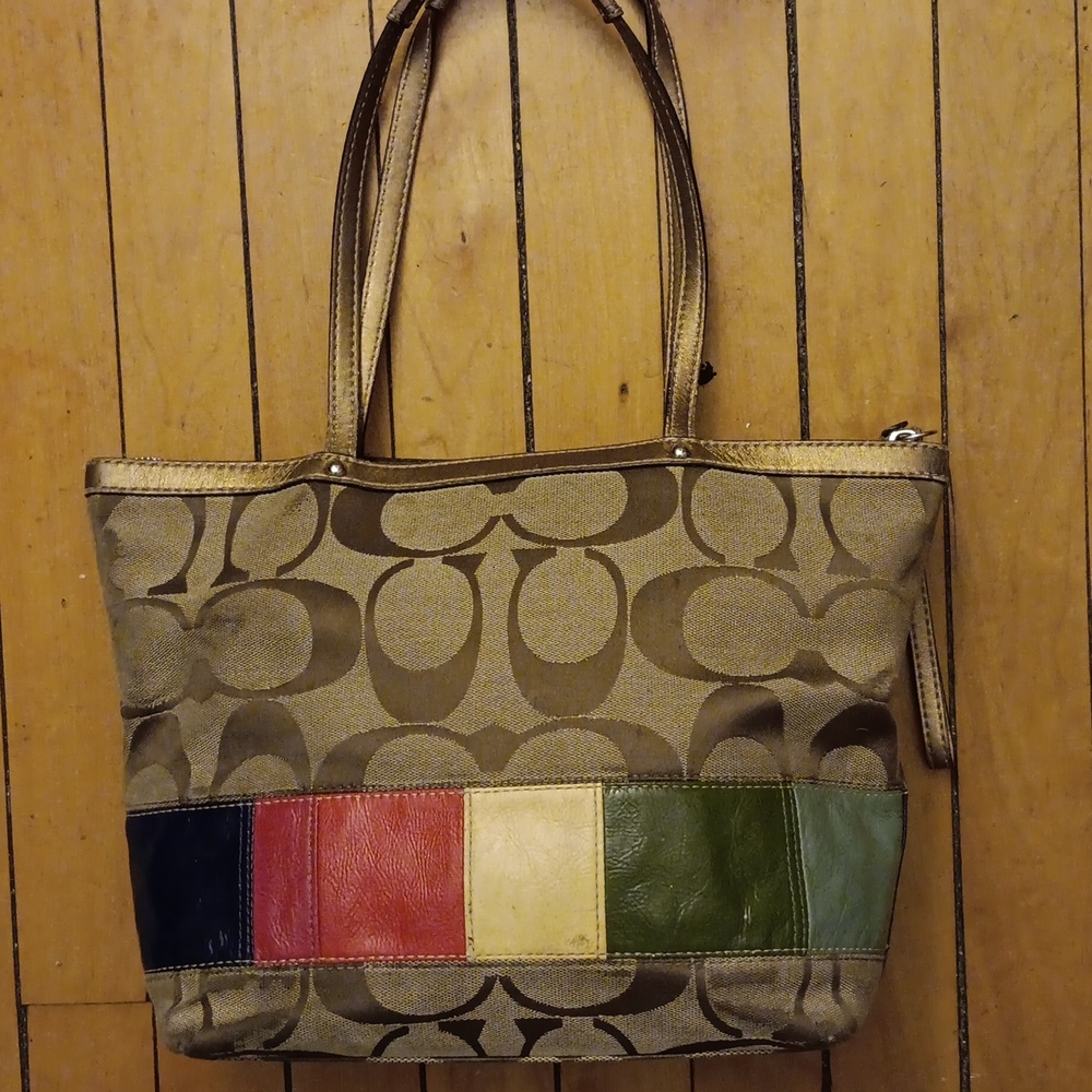 Women’s Coach Khaki Signature Legacy Purse